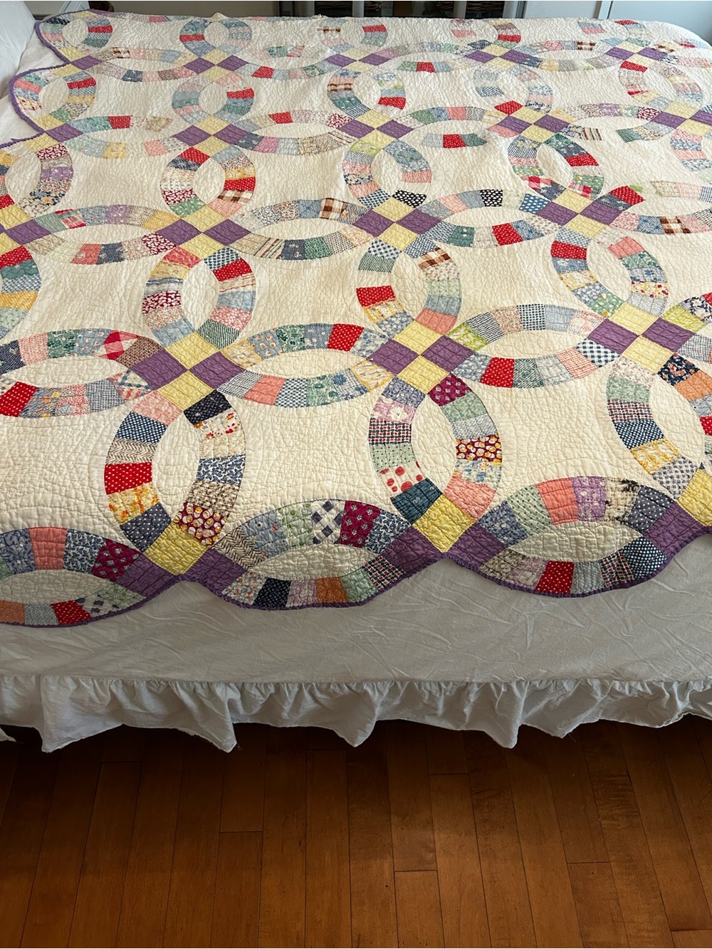 Vintage Double Wedding Ring Quilt - Cream Background with Multicolor Rings